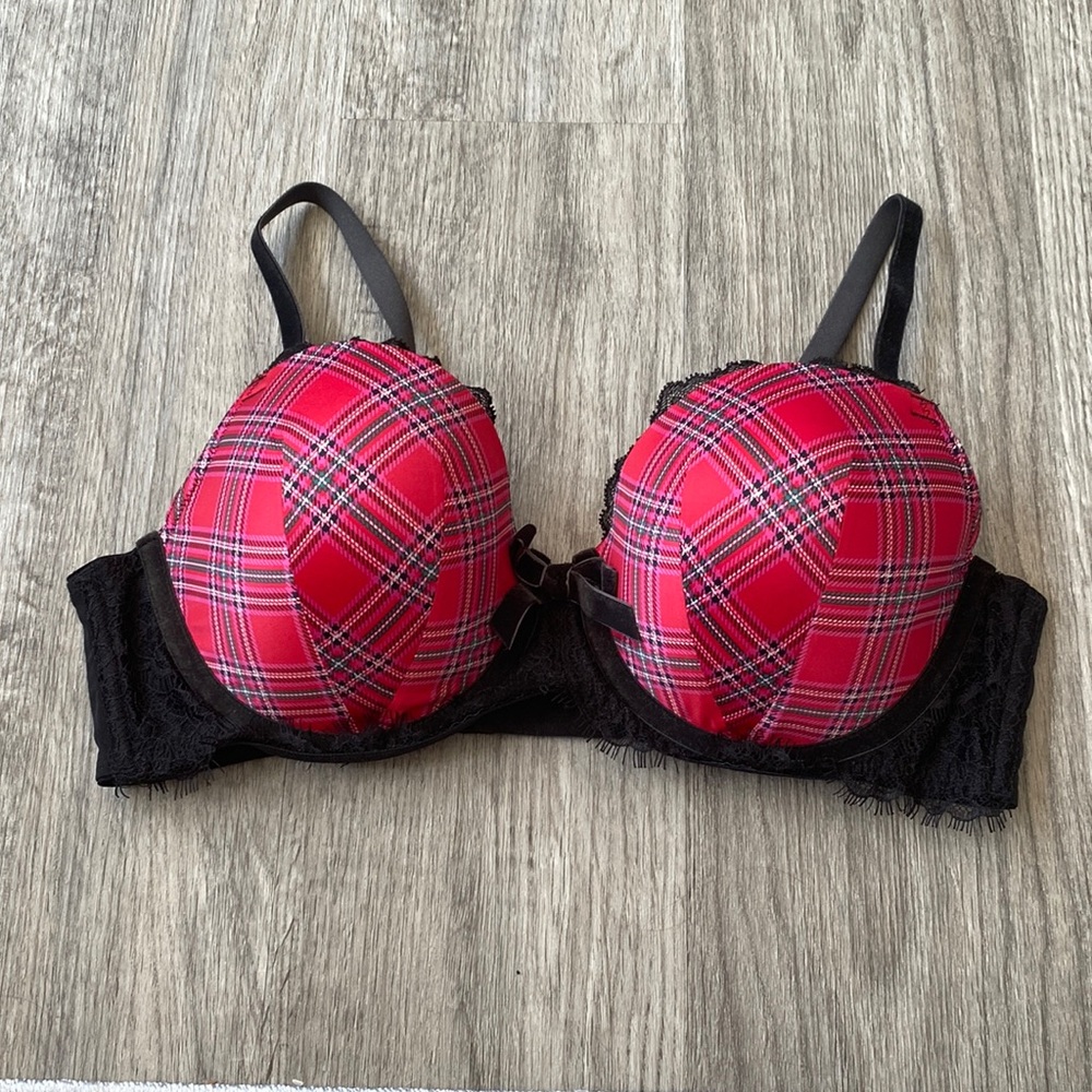 VS Dream Angels Demi Bra